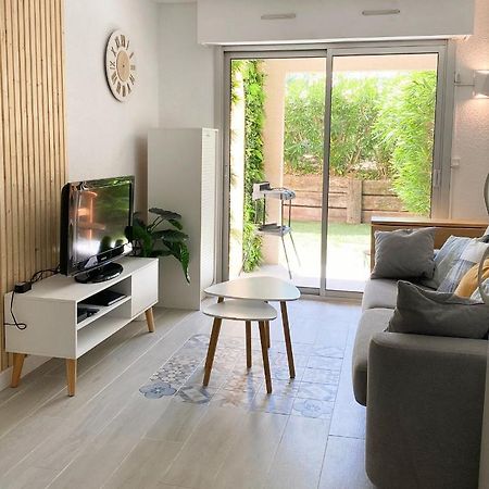 Appartement Frejus Avec Jardin, Piscine, Plage, Tennis Esterno foto